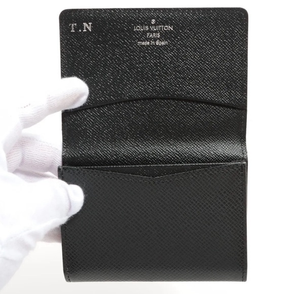 Louis Vuitton Taiga Annvelope Cult De Viste Card Case - M30922 - Picture 3 of 12